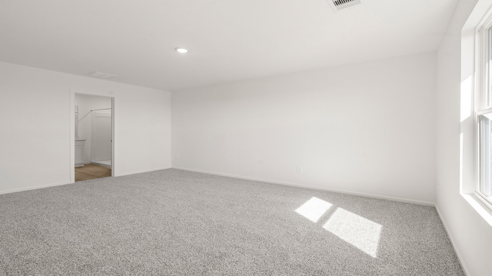 bedroom with carpet flooring