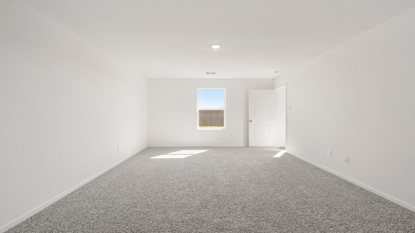 bedroom with carpet flooring
