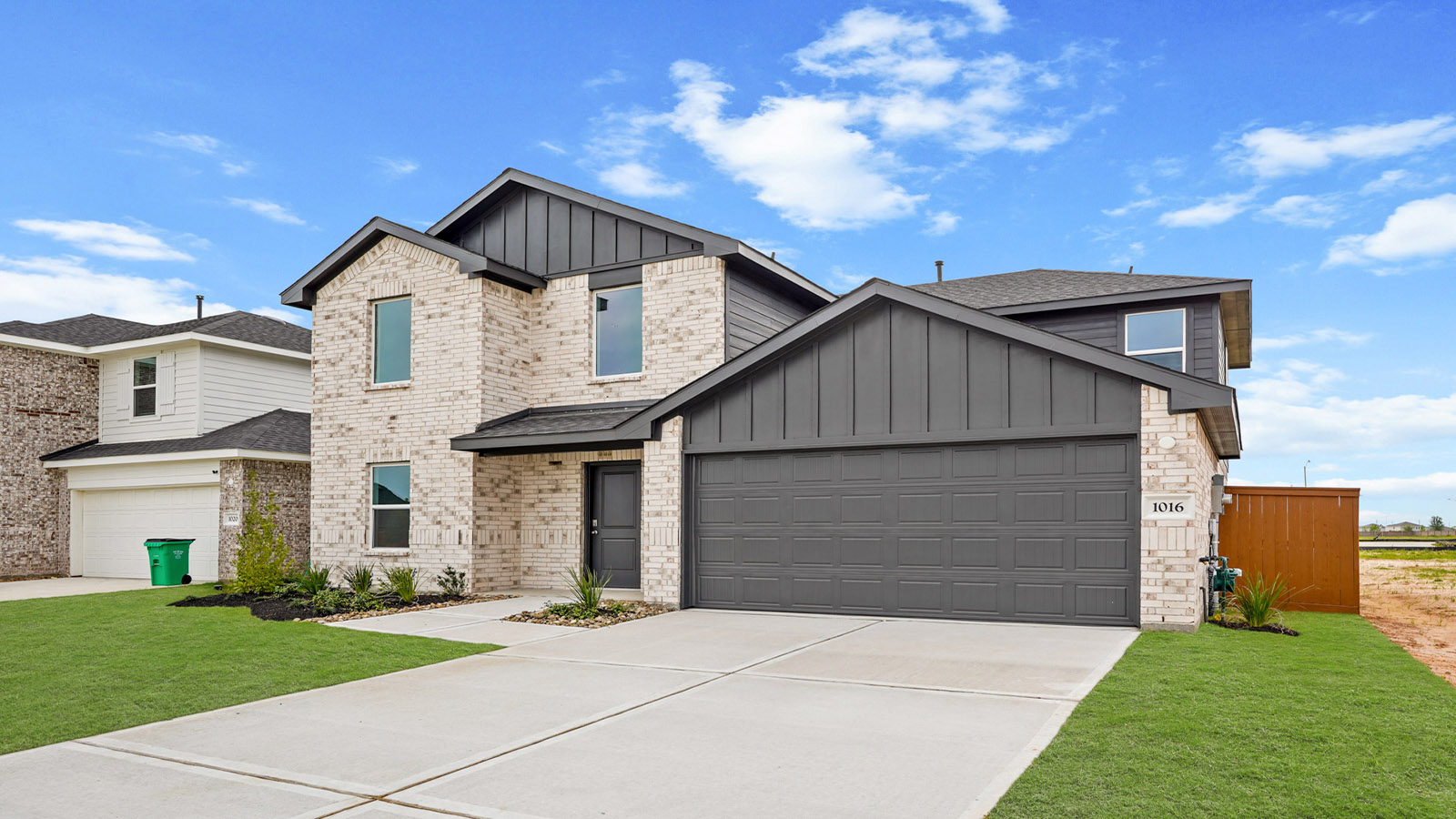 1016 Selene Sky Drive