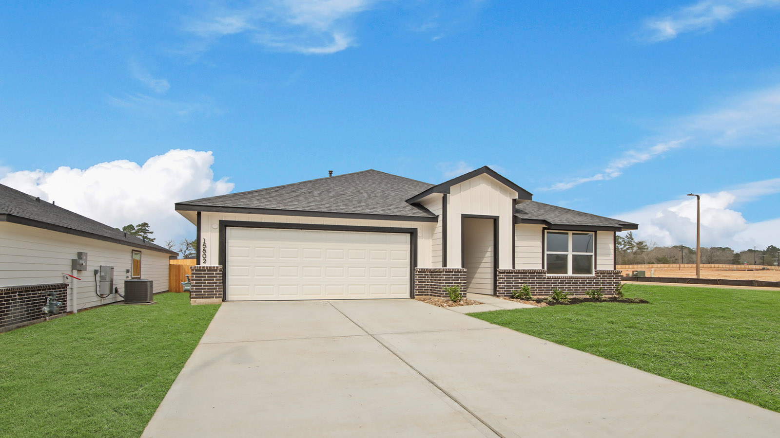 15806 Narrow Leaf Lane