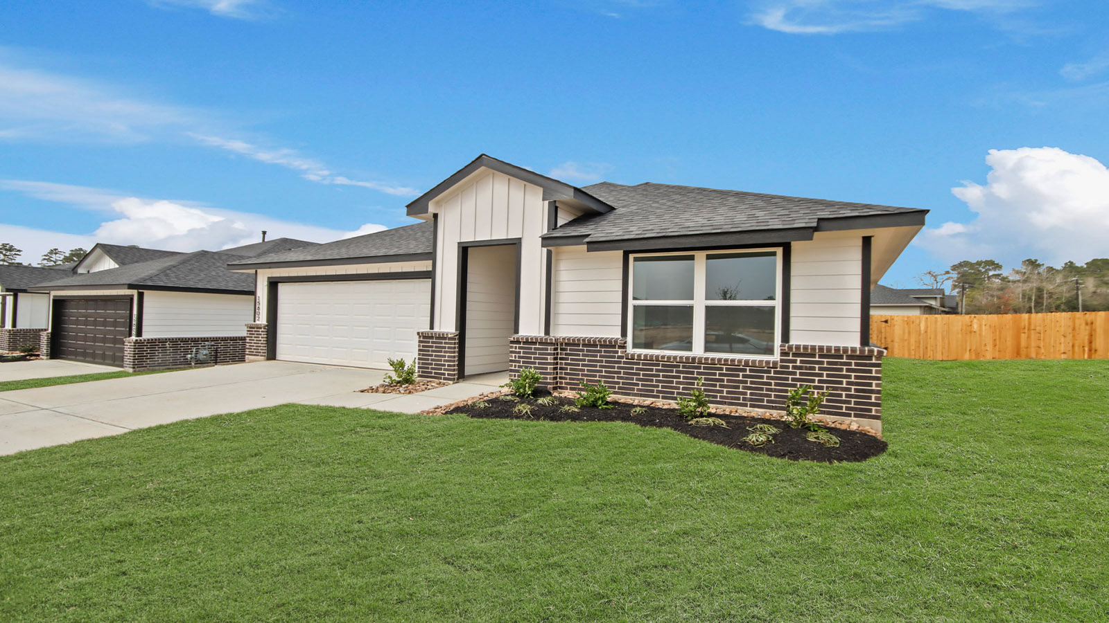 15806 Narrow Leaf Lane