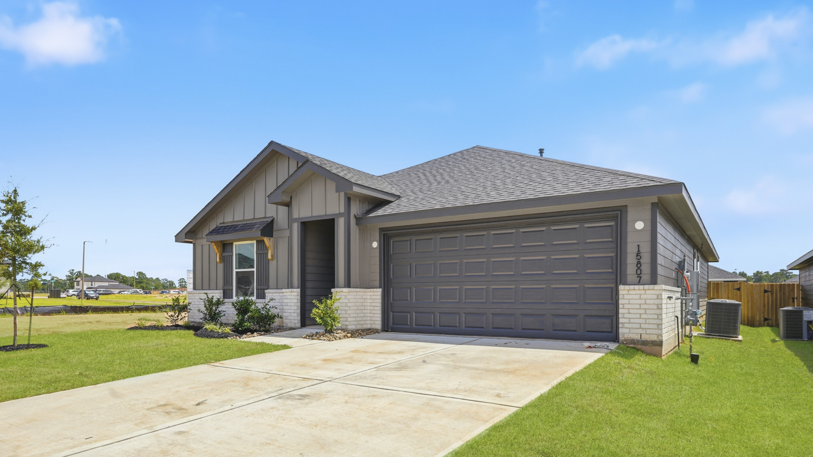 15807 Narrow Leaf Lane