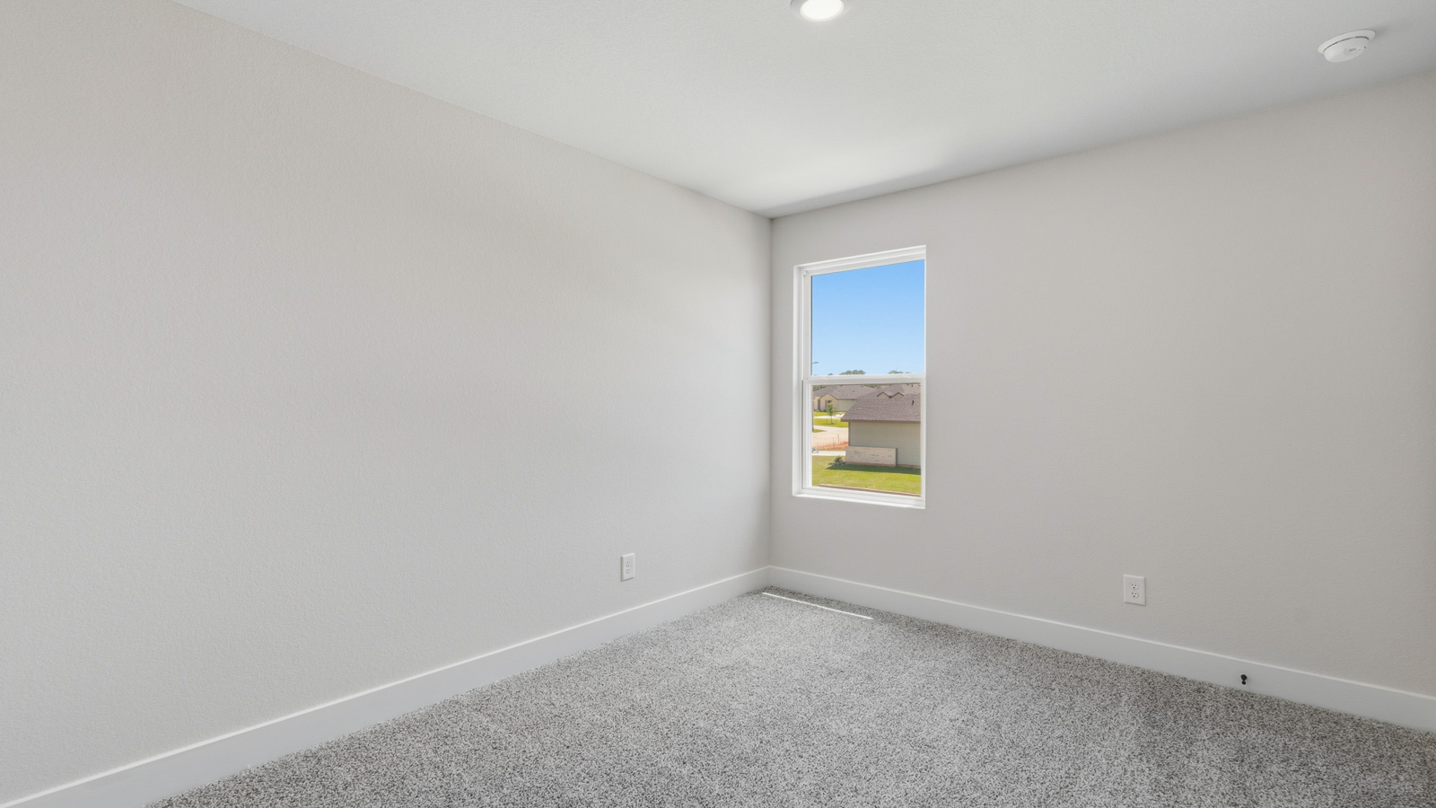 Model open 7 days a week 8738 Lake Valley Drive, Montgomery, TX 77316 1-2 story home, 3,4,5,6 bed homes with 1,2,3 baths.