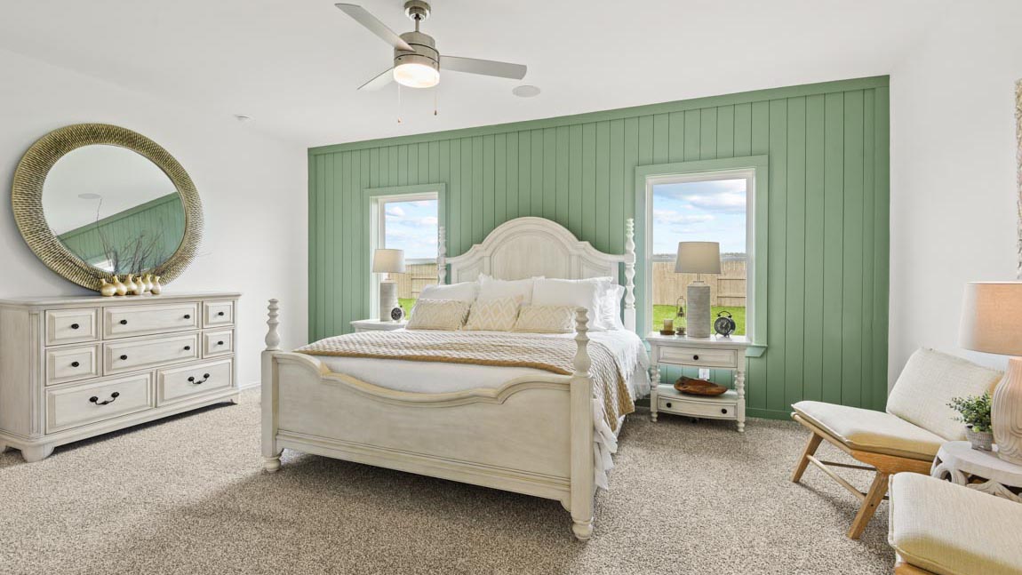 bedroom with carpet flooring