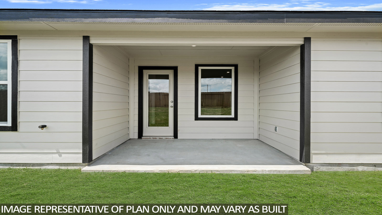 covered patio with overhead lighting
