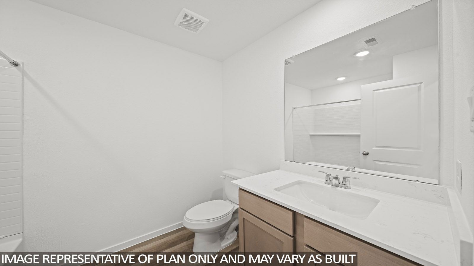 Secondary bathroom with tub/shower combo