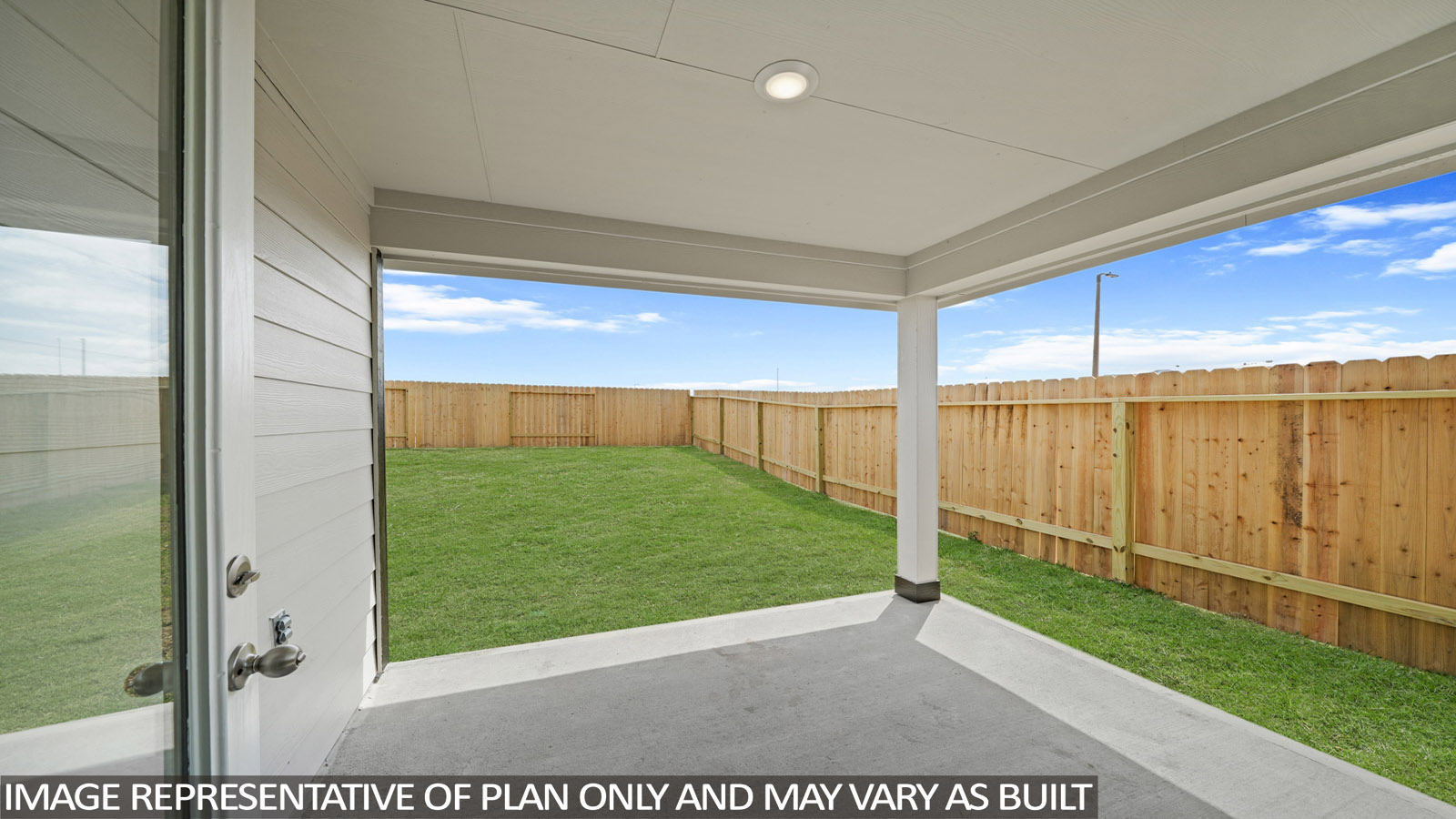 covered patio with overhead lighting