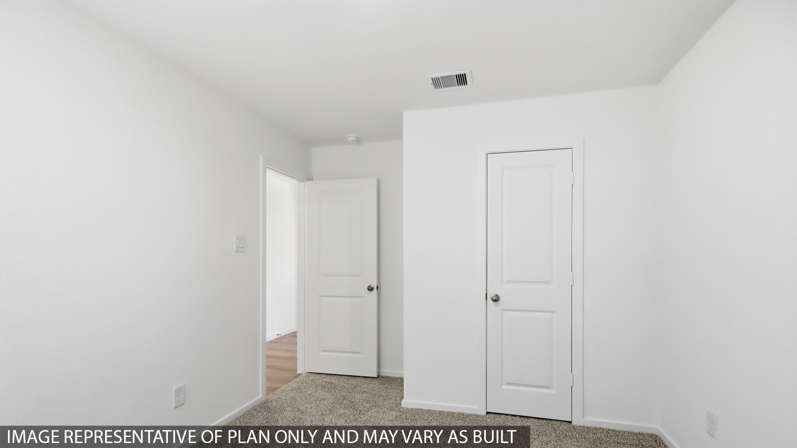 bedroom with carpet flooring