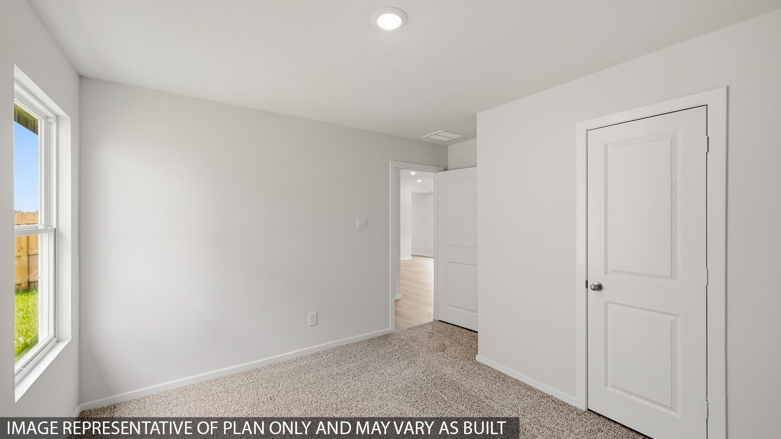 bedroom with carpet flooring
