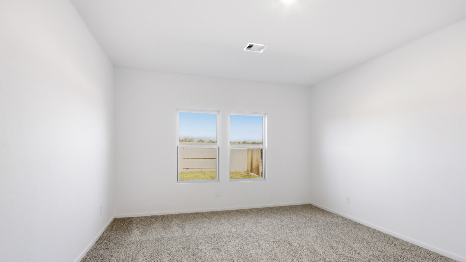 bedroom with carpet flooring