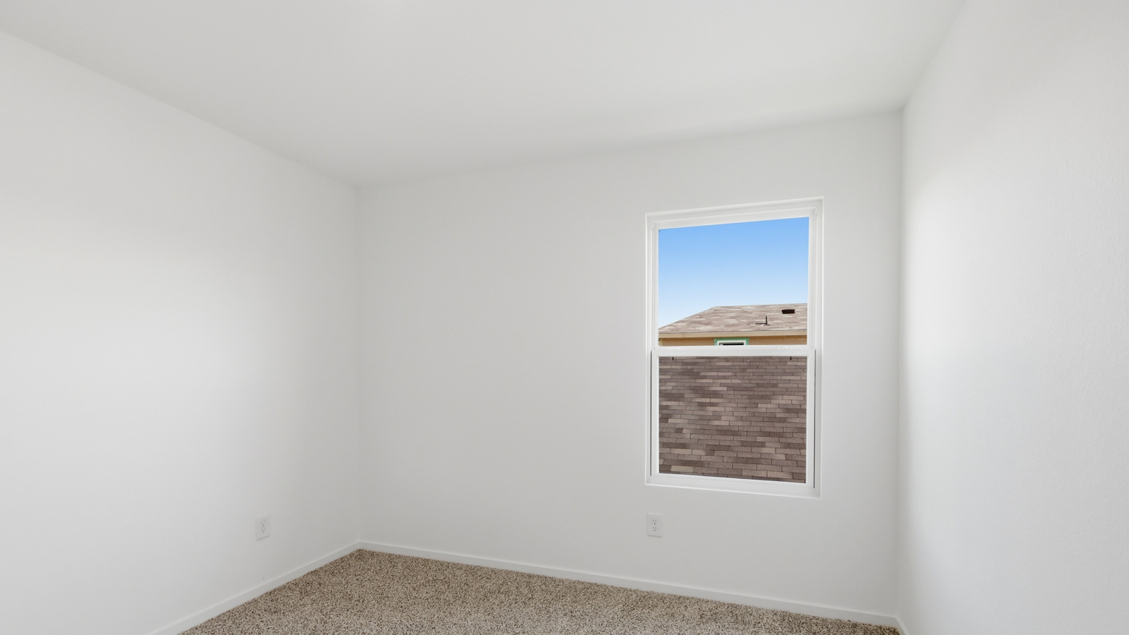 bedroom with carpet flooring