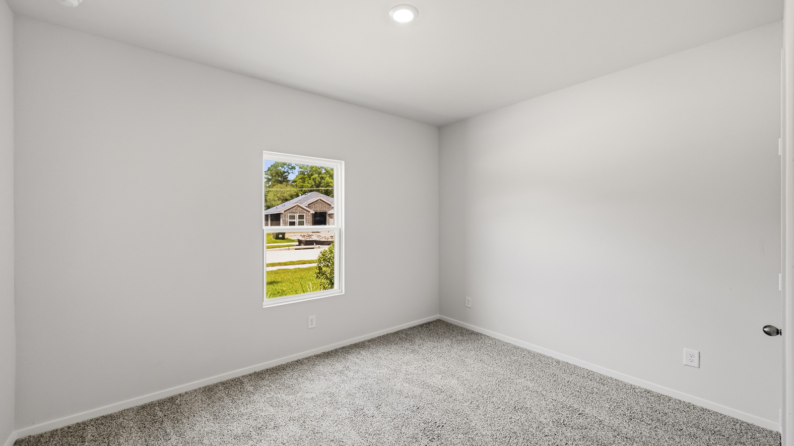 bedroom with carpet flooring