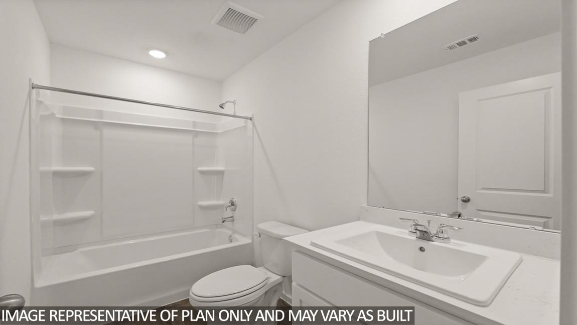 Secondary bathroom with tub/shower combo