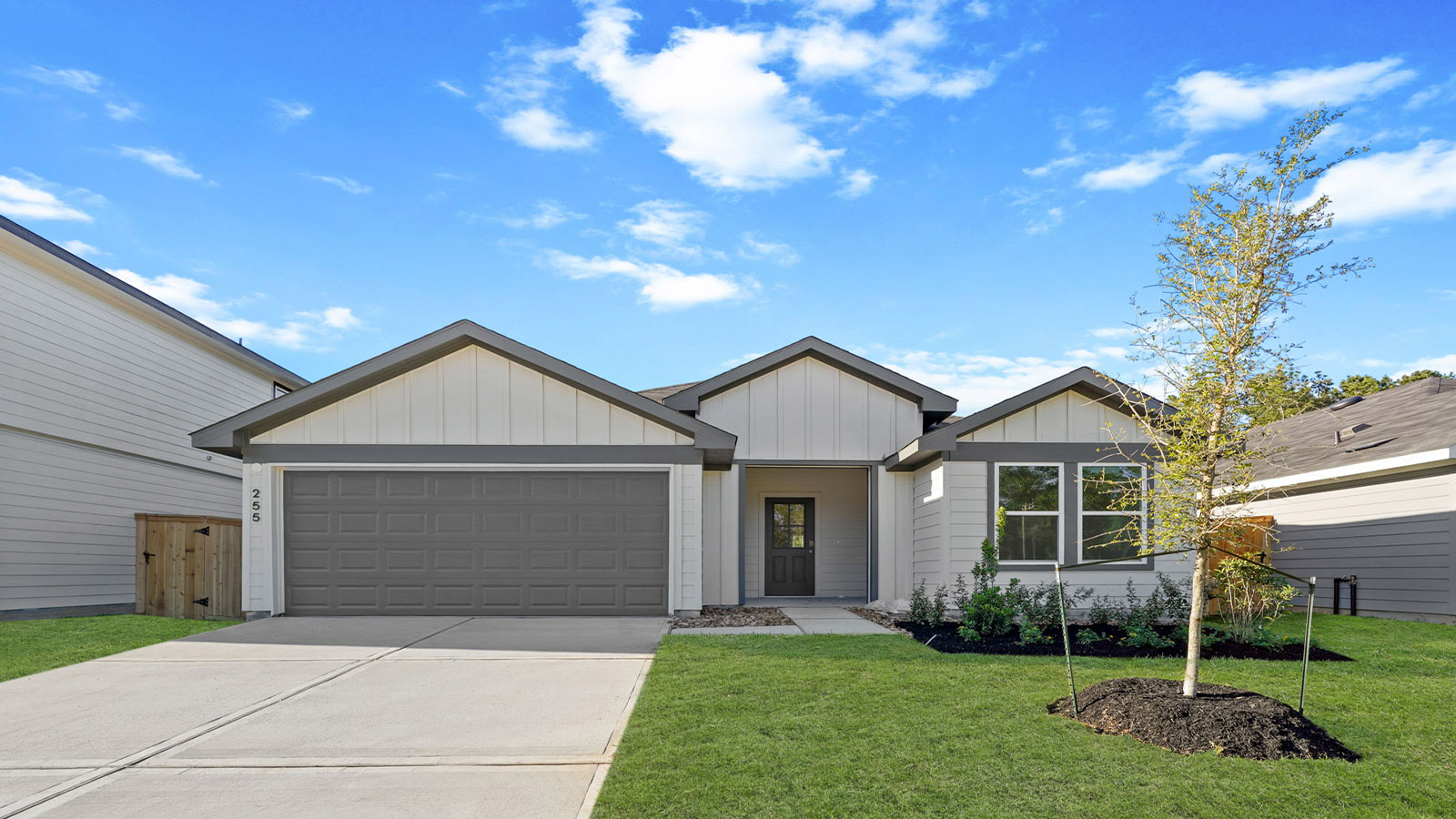 255 Golden Eagle Boulevard exterior