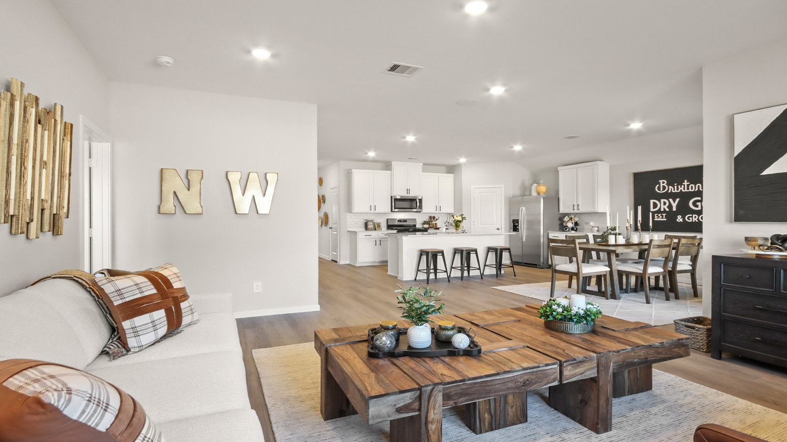 Open concept living, dining, and kitchen area