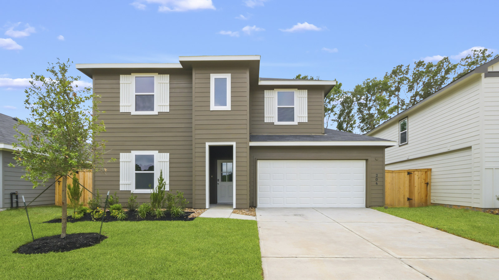204 Golden Eagle Boulevard