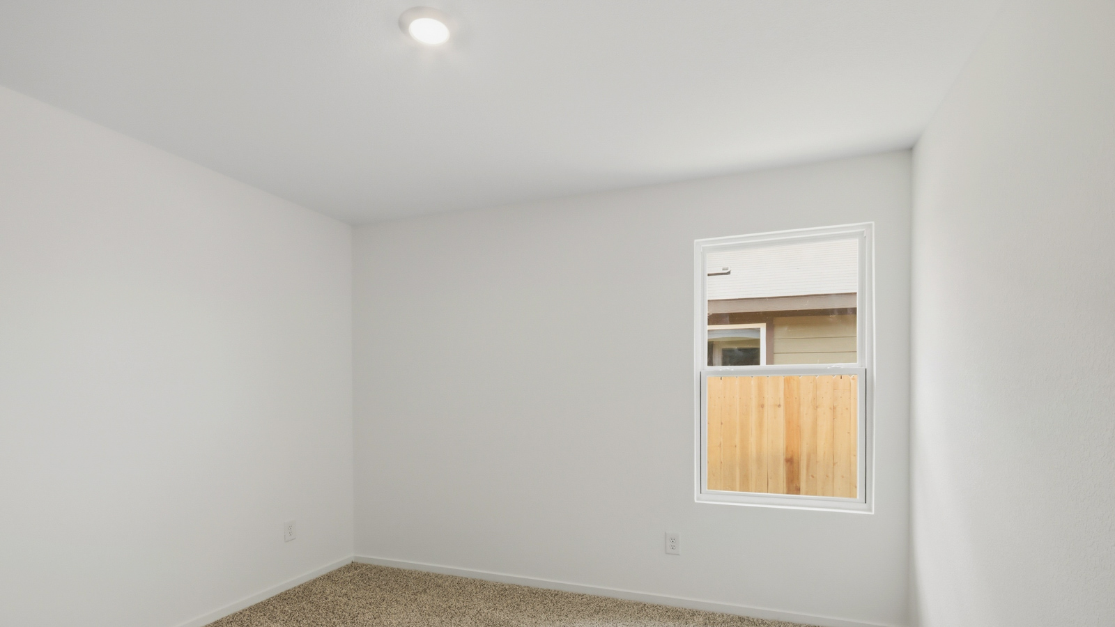 Model Open 7 days a week 105 Golden Eagle Blvd., New Waverly, TX 77358 1-2 story home, 3,4,5,6 bed homes with 1,2,3 baths.