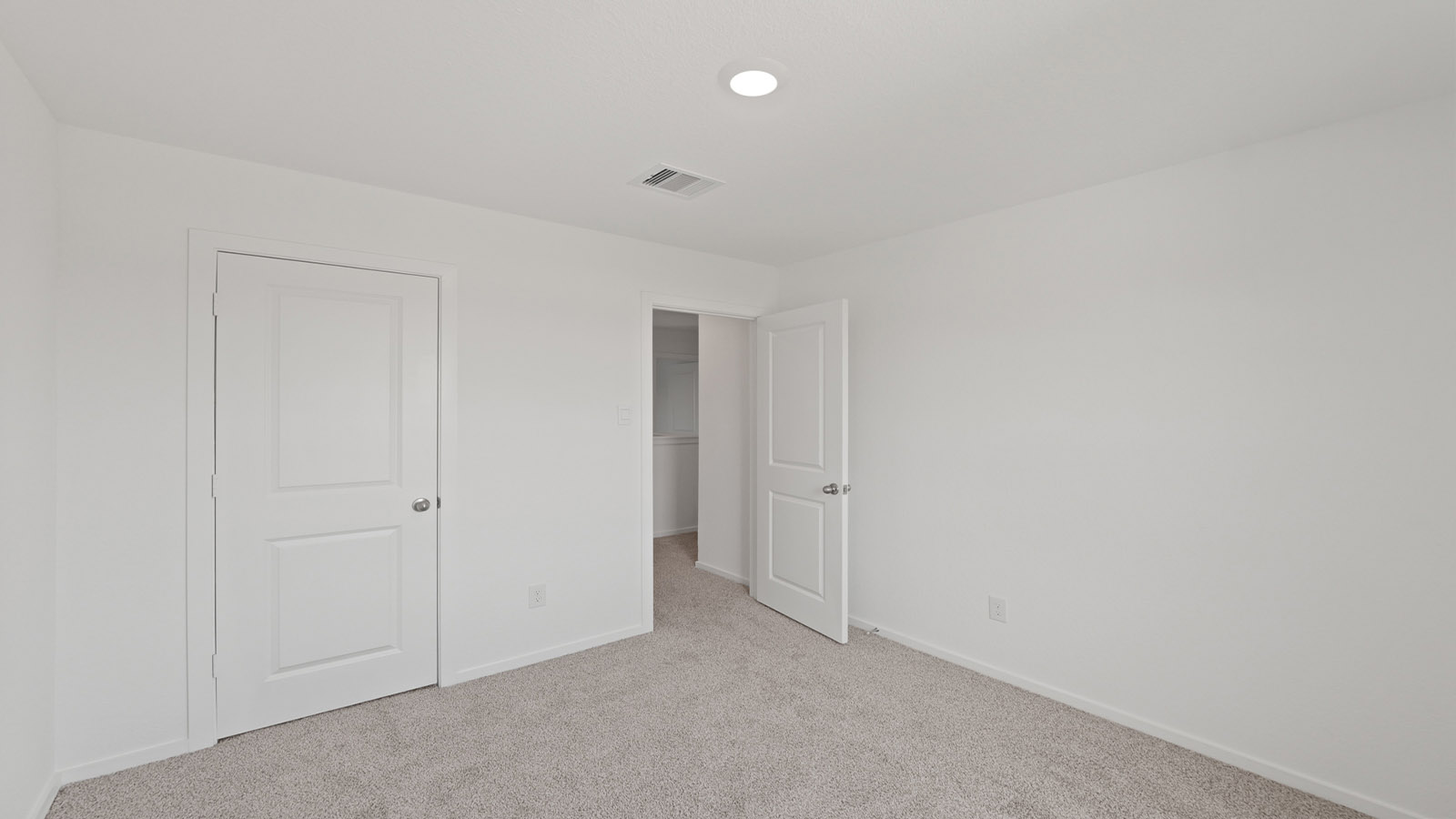 Model Open 7 days a week 15315 Lake Conroe Cove Drive, Willis, TX 77318 Lake Front Lots 1-2 story home, 3,4,5,6 bed homes with 1,2,3 baths.