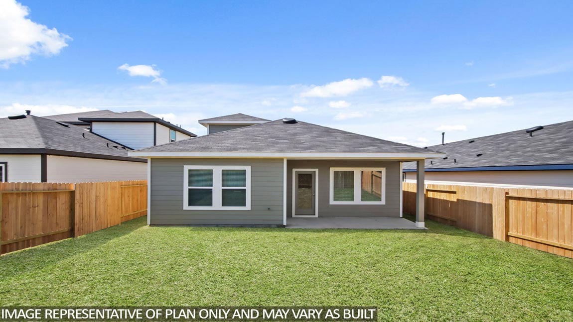 covered patio with overhead lighting