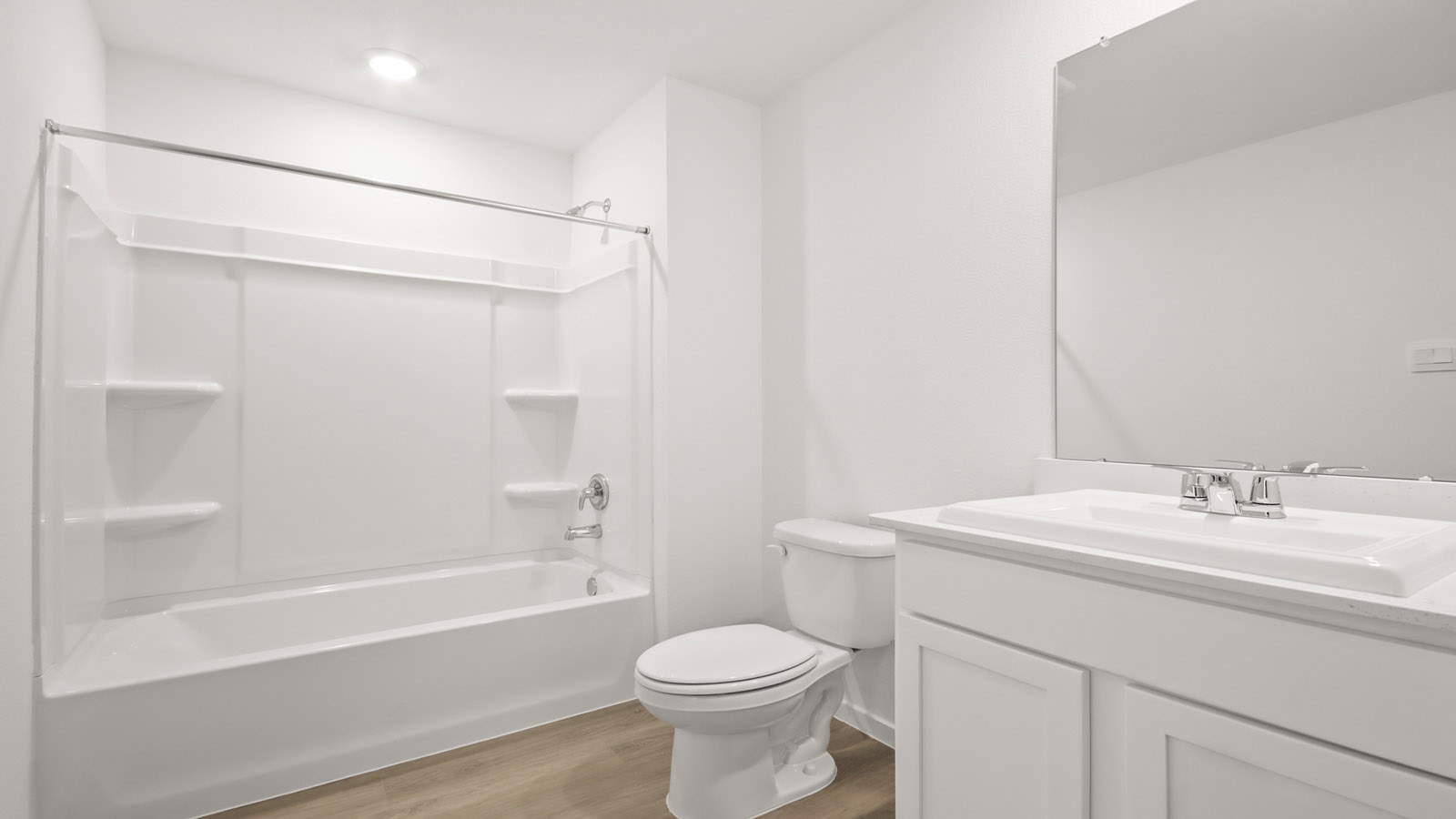 Secondary bathroom with tub/shower combo