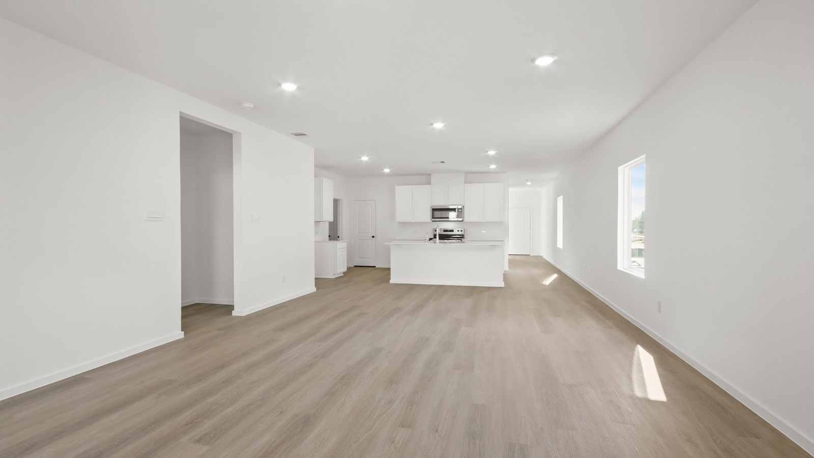 Spacious living room