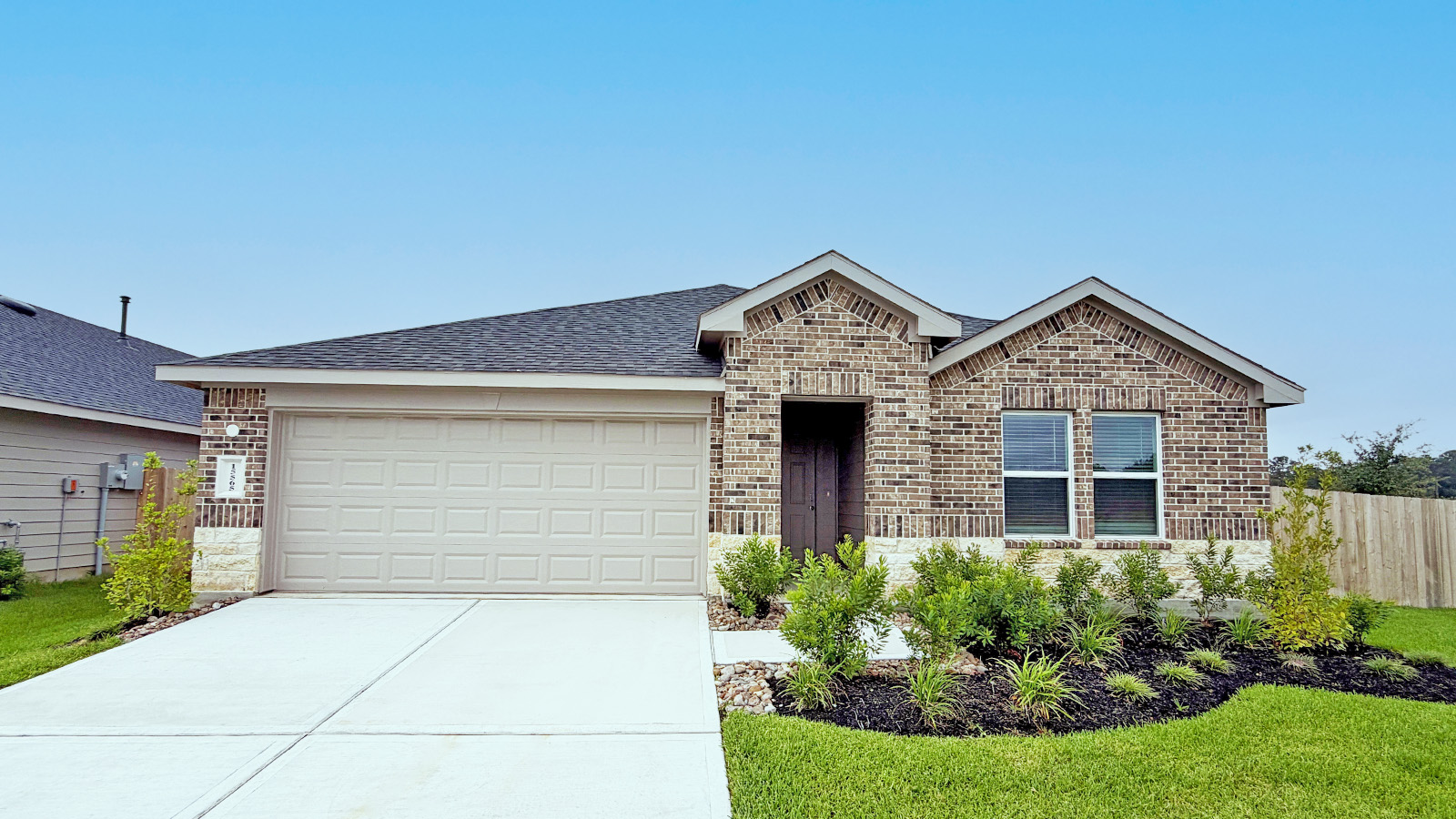 15565 Granger Green Way exterior