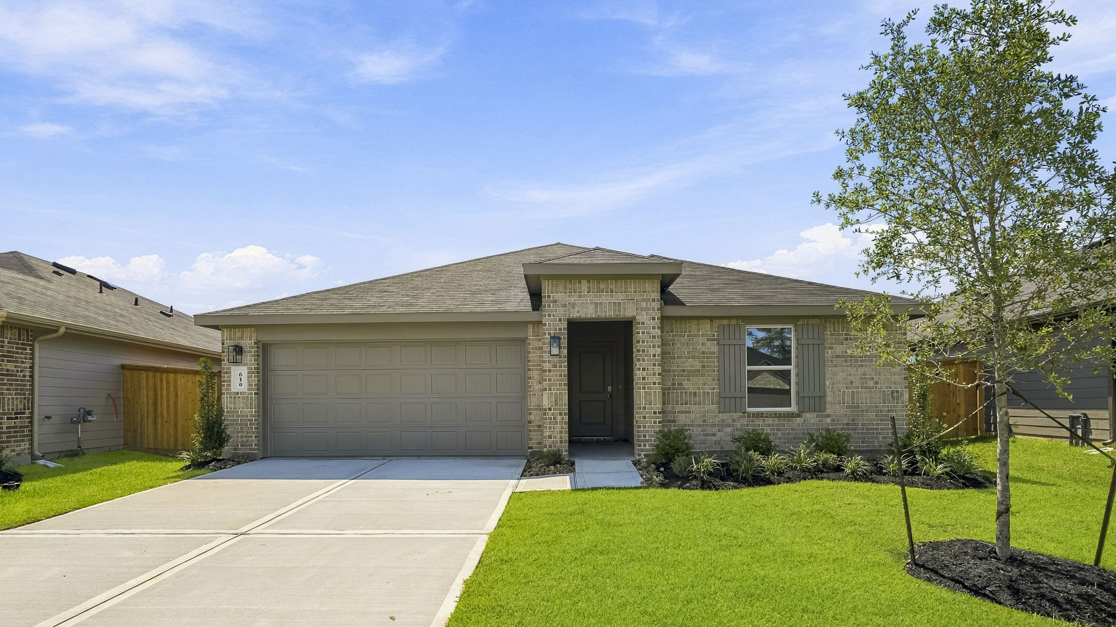 610 Meadowknoll Drive exterior