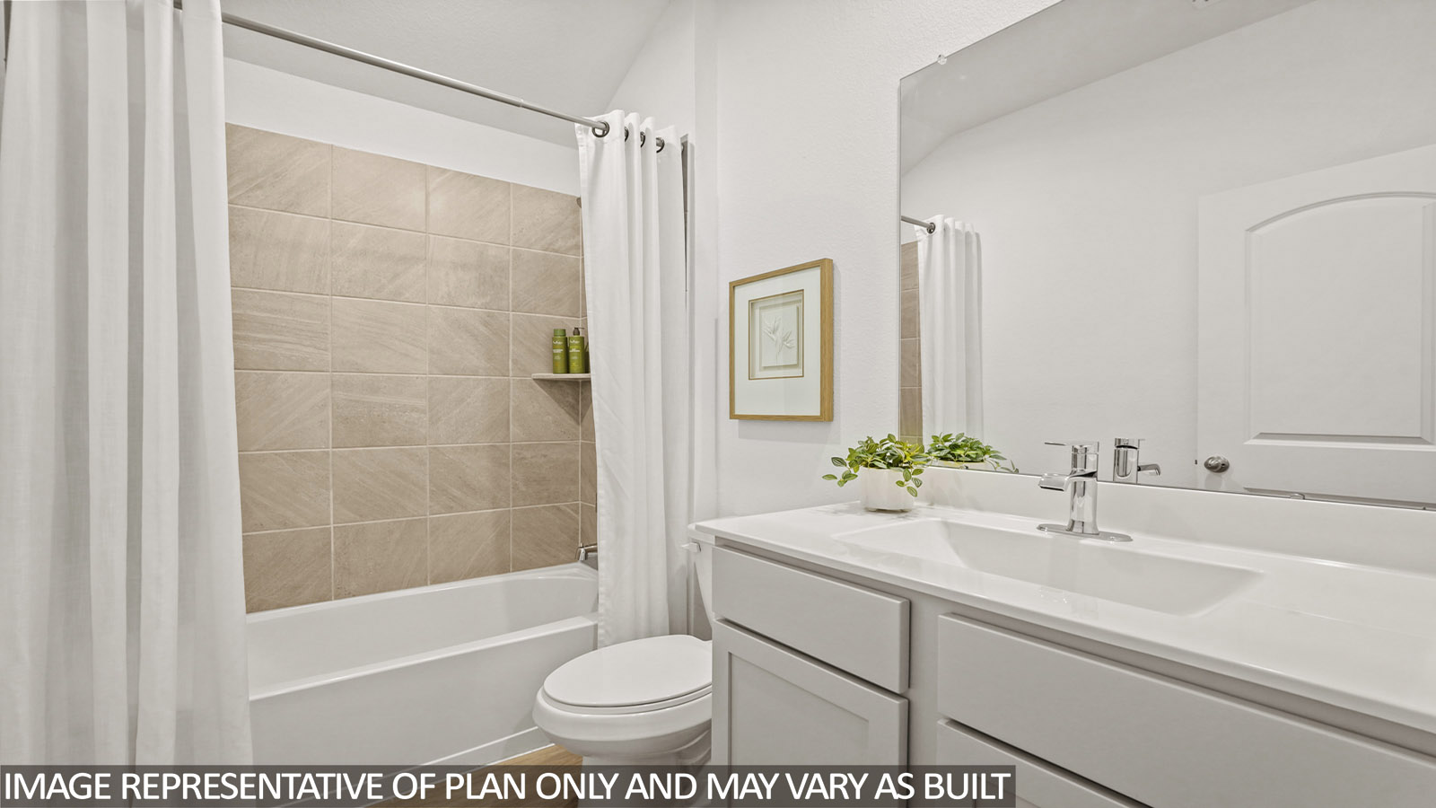 Secondary bathroom with tub/shower combo