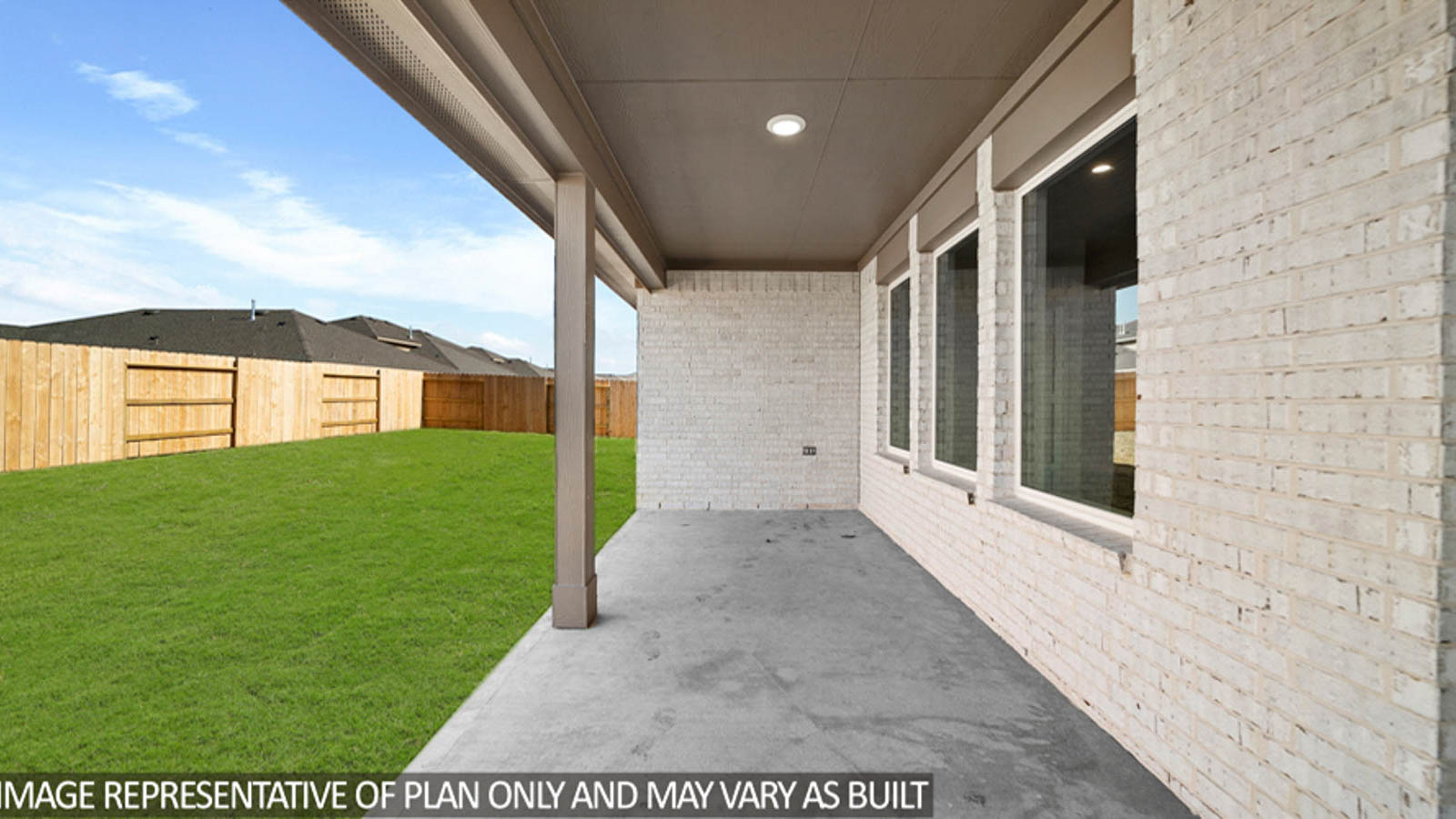 covered patio with overhead lighting