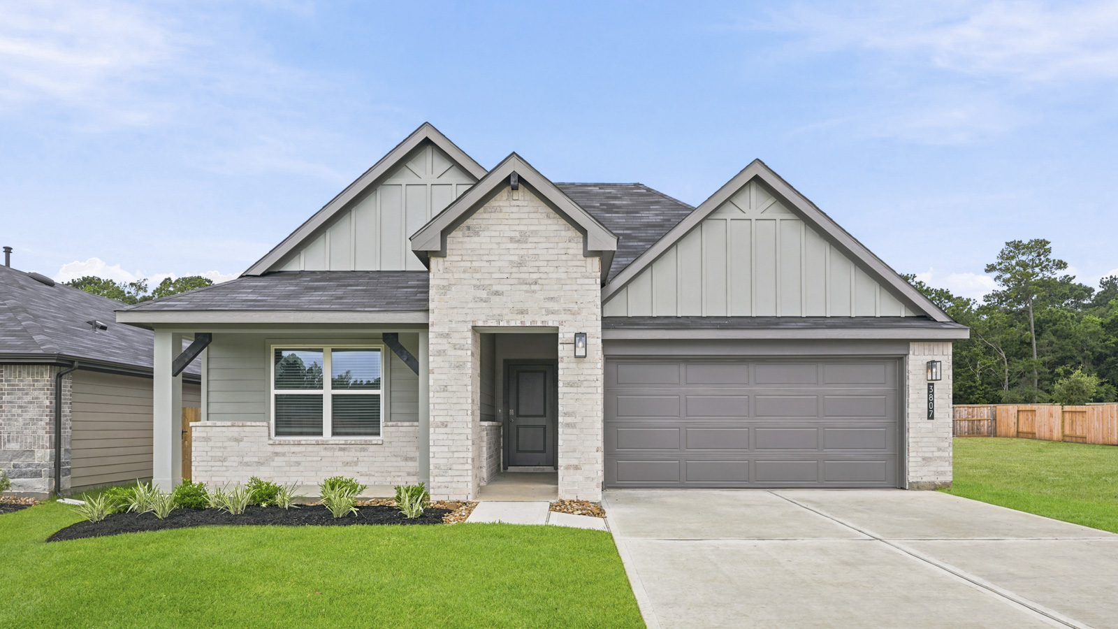 3807 Grizzly Bear Court exterior
