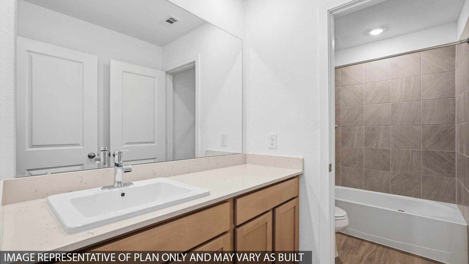 Secondary bathroom with double sinks