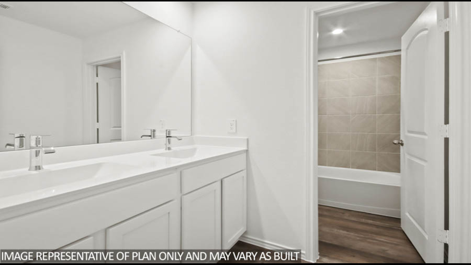 Secondary bathroom with double sinks
