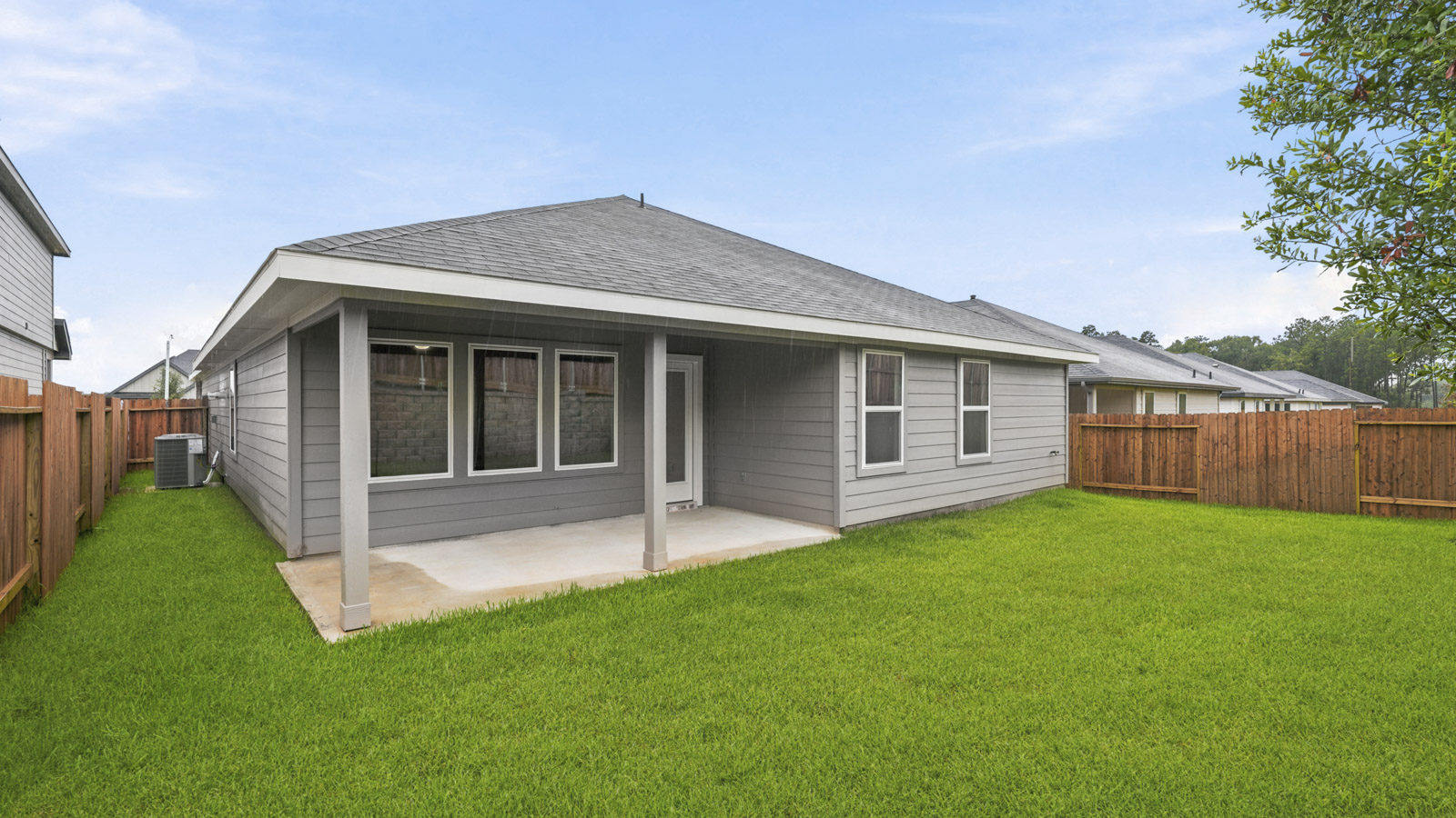 covered patio with overhead lighting