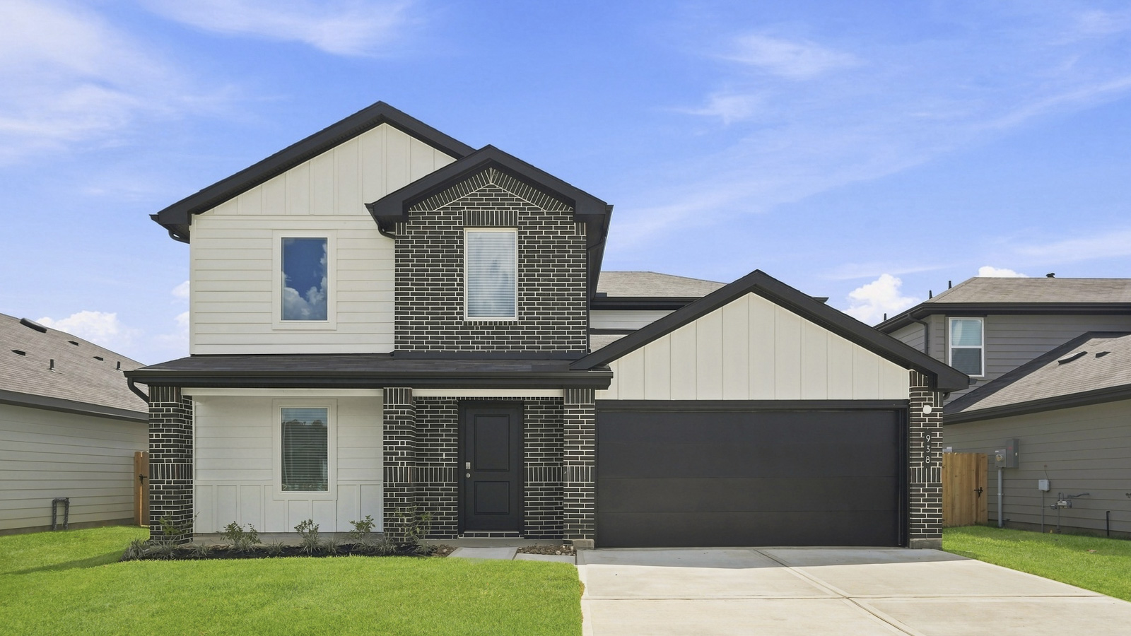 938 Sutherland Falls Street exterior