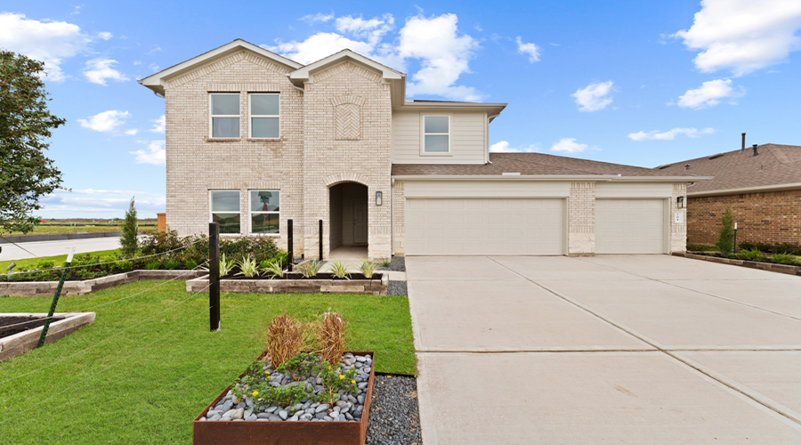 New Homes in River Ranch Meadows Dayton, TX D.R. Horton