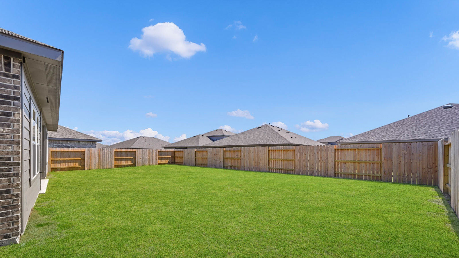 Huge backyard for lots of fun and entertaining