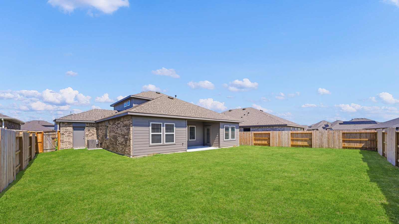 Huge backyard with covered Patio