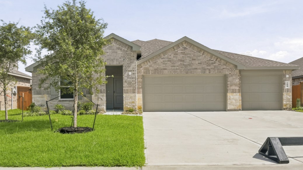 River Ranch Meadows by D.R. Horton — photograph published by the builder