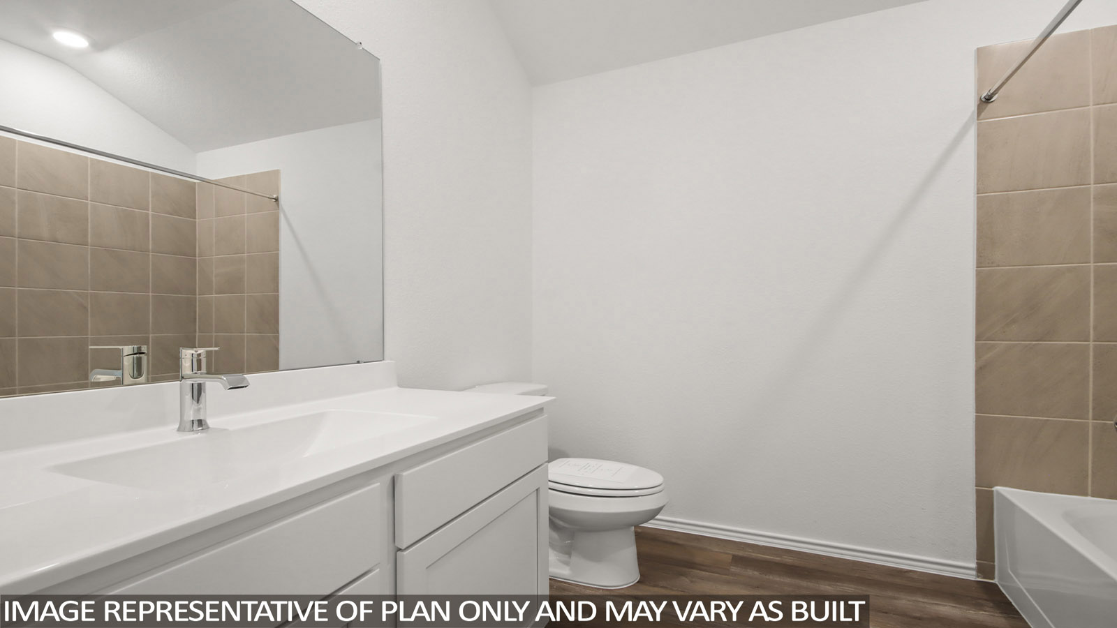 Secondary bathroom with tub/shower combo