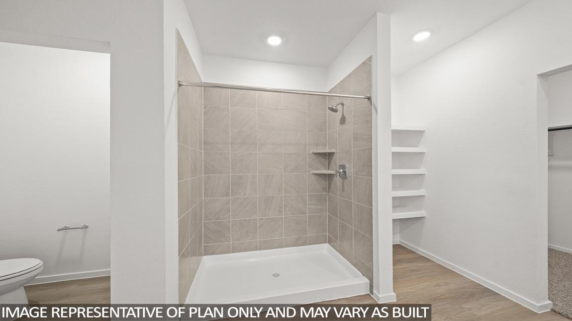 Primary bathroom with linen nook