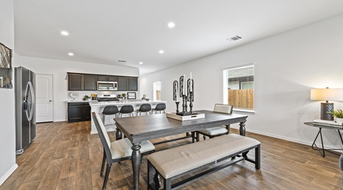 Dining space in Presswoods model