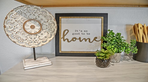 Presswoods Model decor