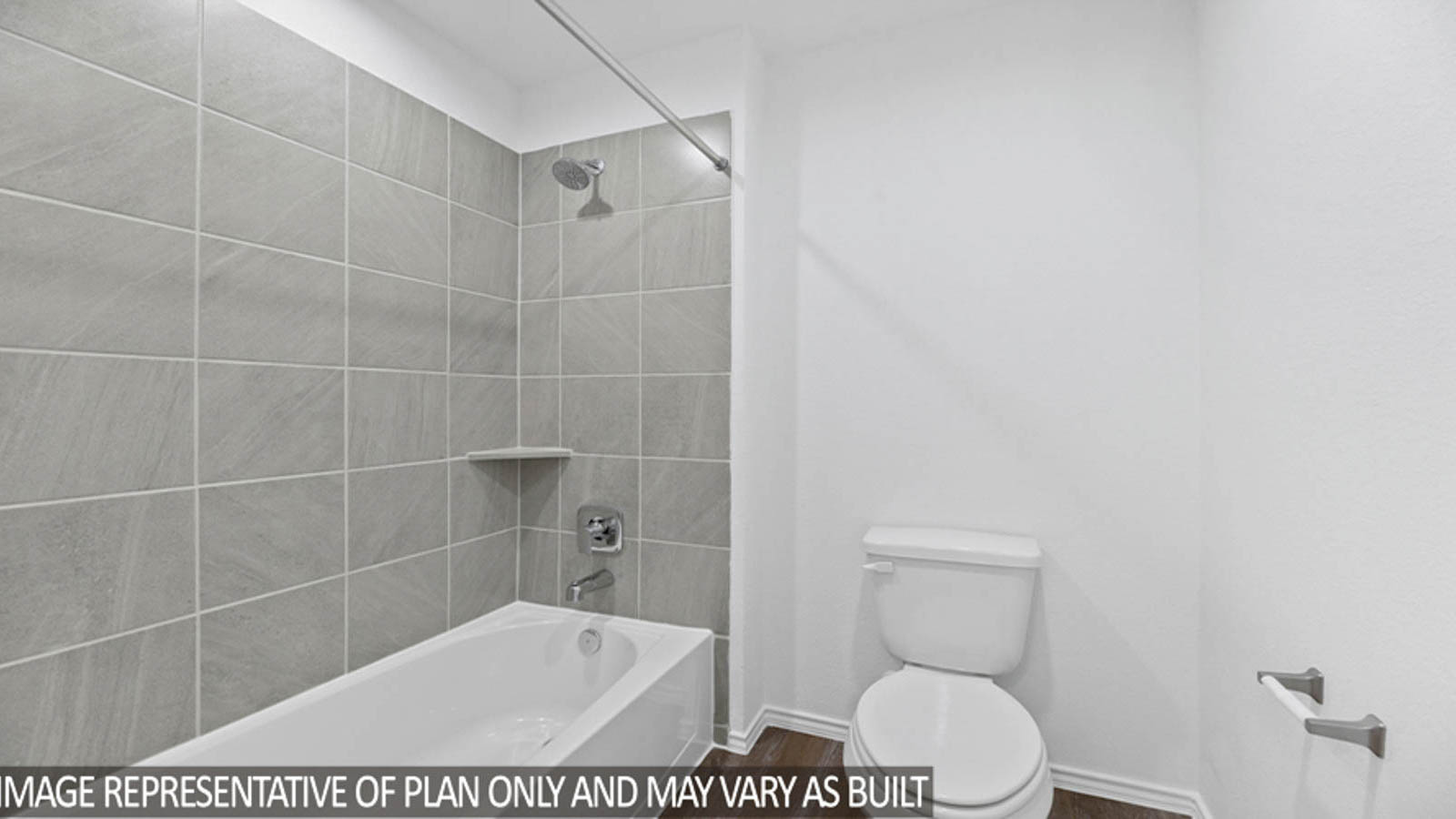 Secondary bathroom with tub/shower combo