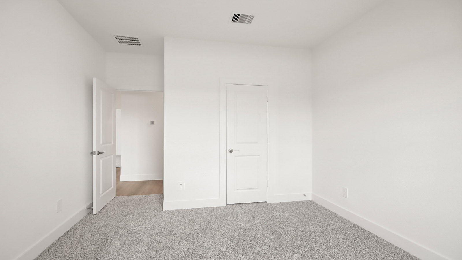 Spacious secondary bedroom