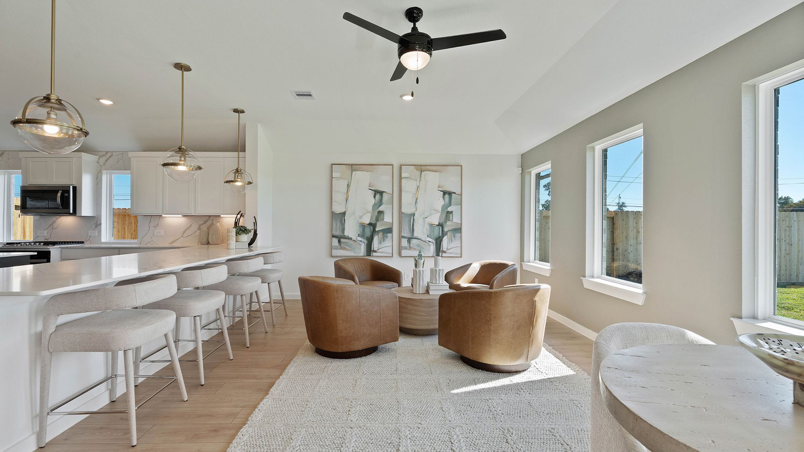 entertainment room with vinyl flooring