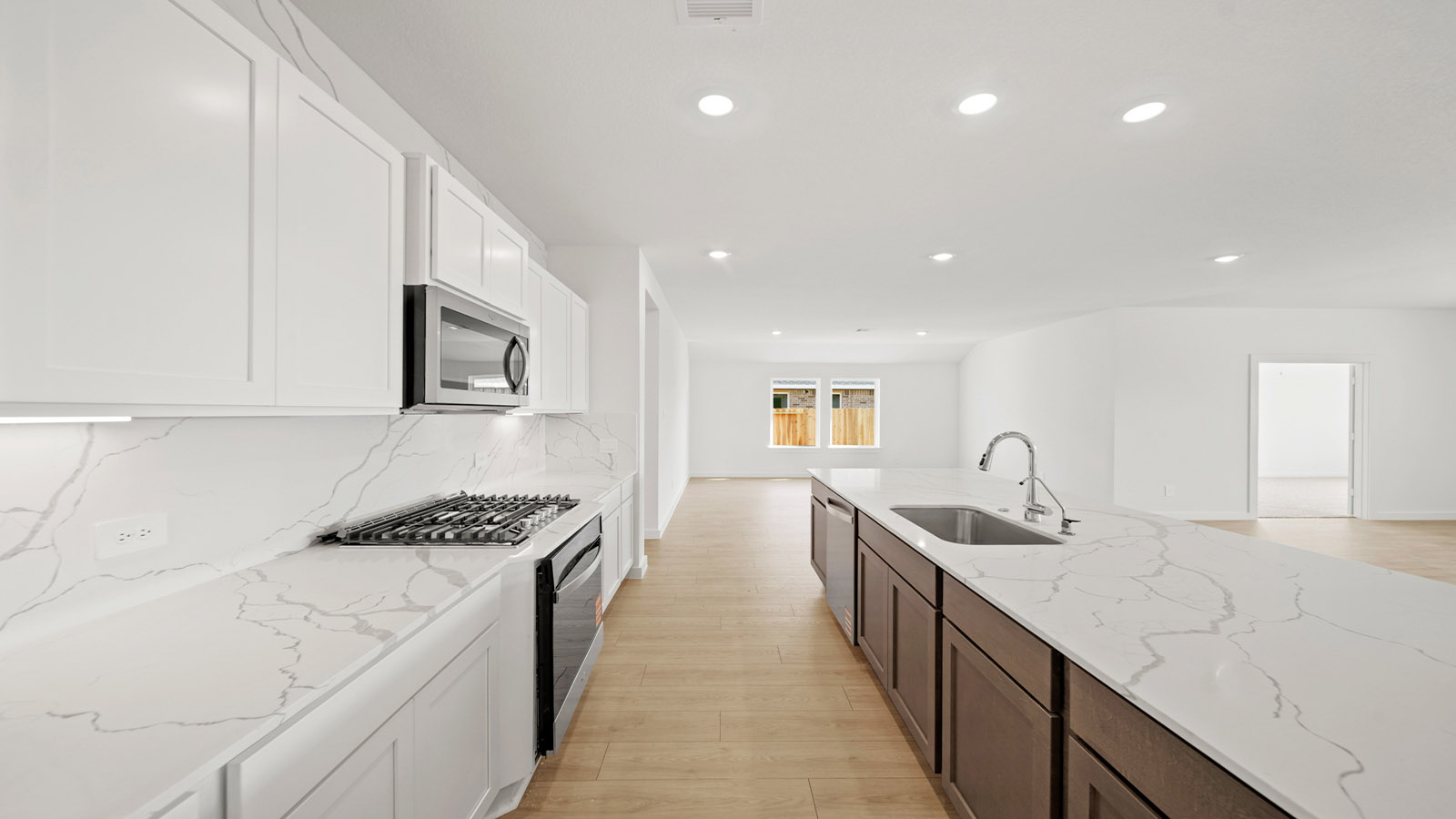 L- shaped kitchen with an island