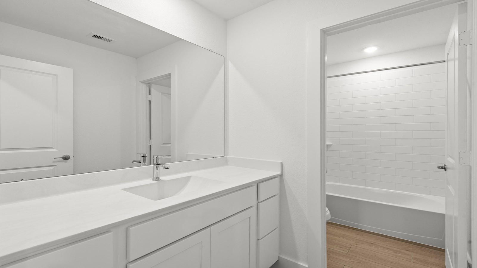 Secondary bathroom with double sinks