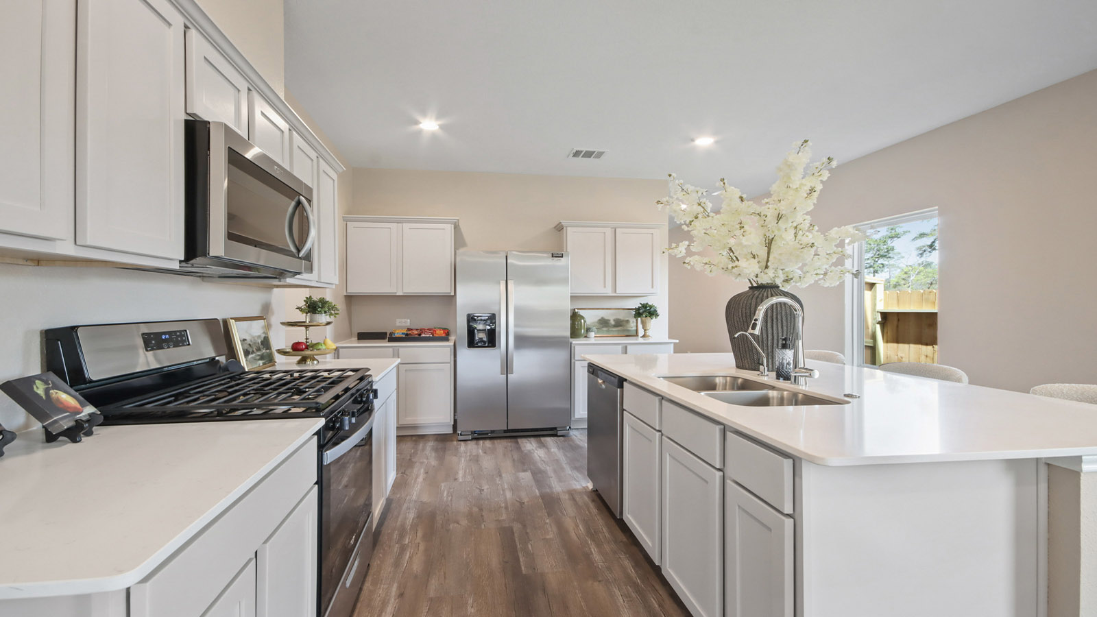 Open concept living, dining, and kitchen area