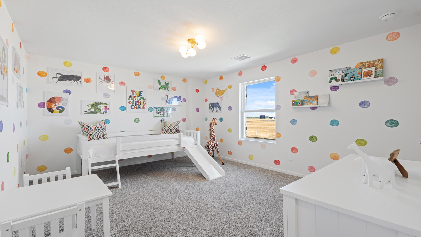 Secondary bedroom with carpet flooring