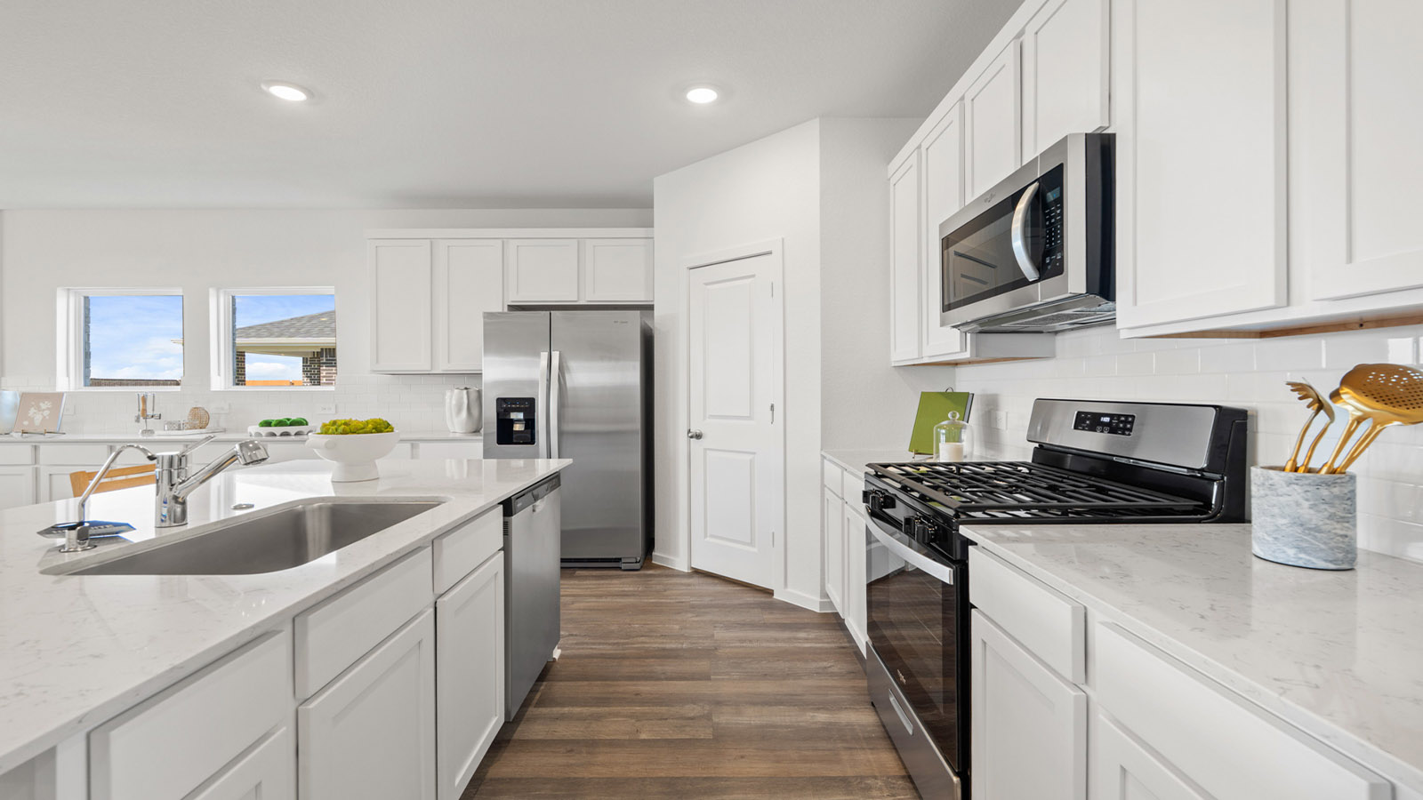 Open concept living, dining, and kitchen area